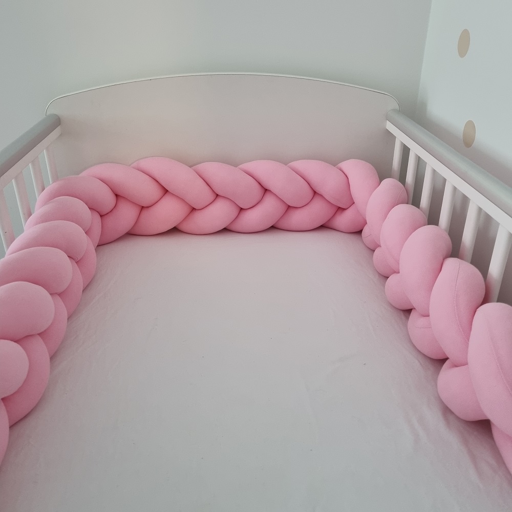 Fonott rácsvédő rózsaszín színben