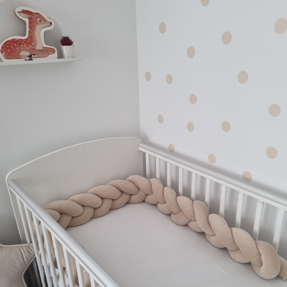 Fonott rácsvédő bézs színben