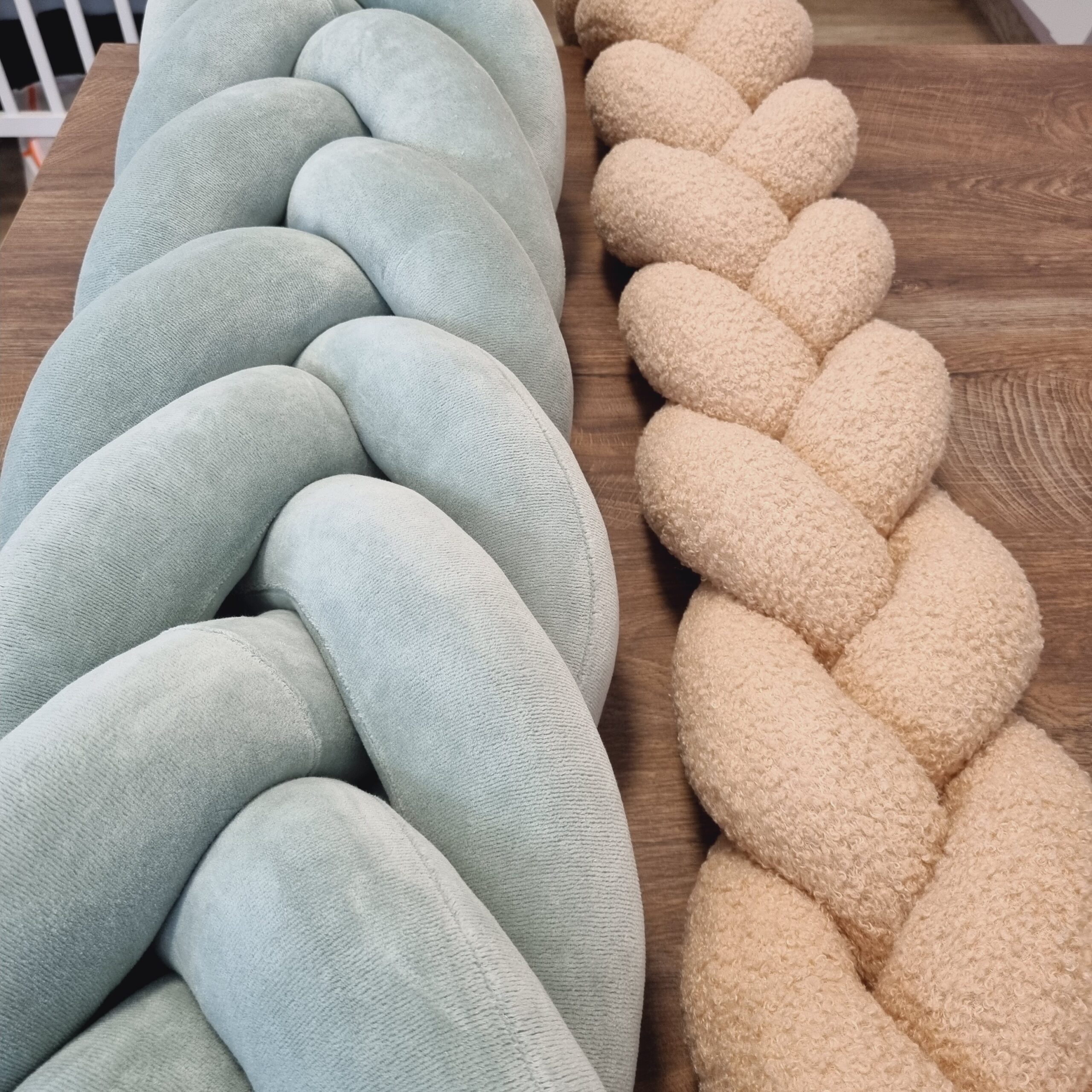 biztonságos rácsvédő kiságyba